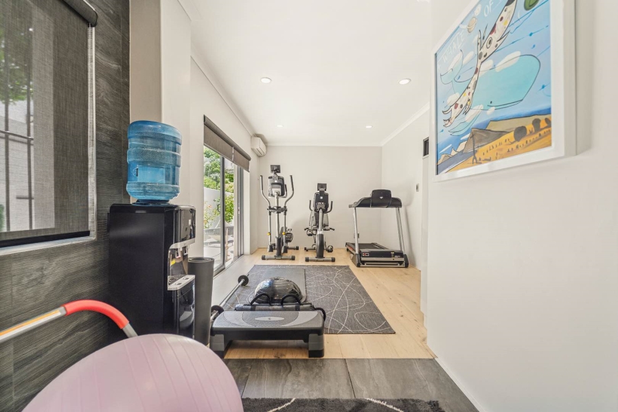 4 Bedroom Property for Sale in Tamboerskloof Western Cape